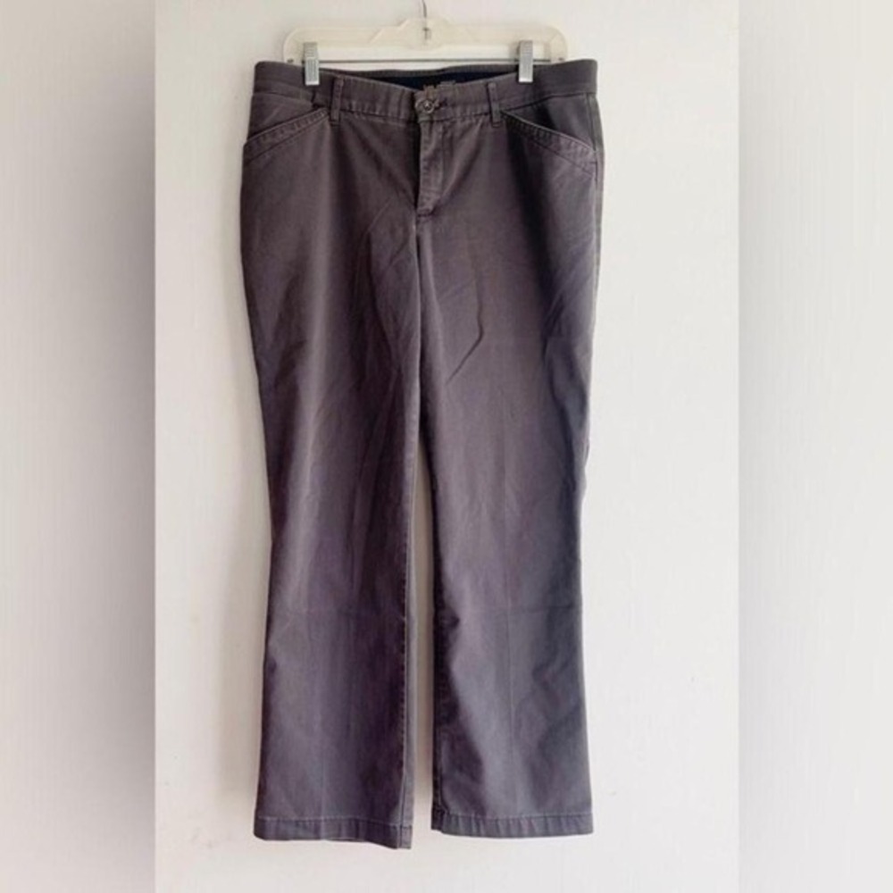 Lee Flex Motion‎ Straight Leg Grey Chinos, size 12 short
